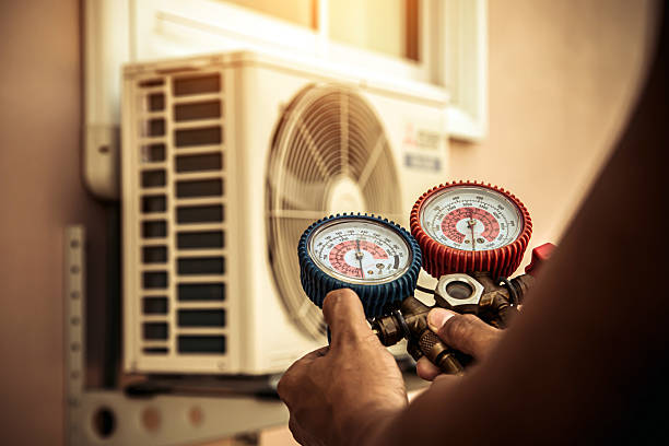Professional Hvac technician working in Pryor, OK